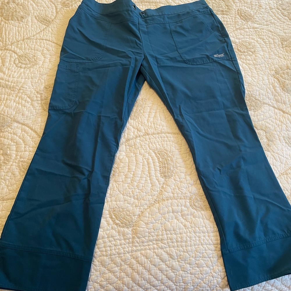 Scrub pants